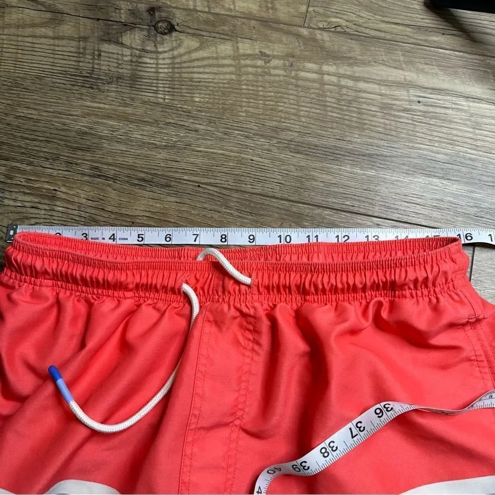 Southern Tide good size